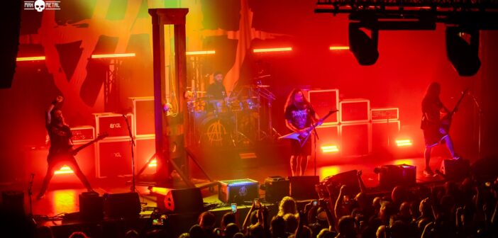 CRÓNICA: ANGELUS APATRIDA celebra 25 años en Barcelona – Sala Razzmatazz – Octubre 2025